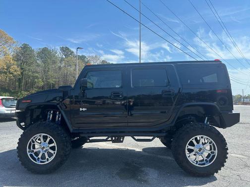 Black 2004 Hummer H2 Base