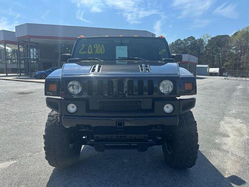 Black 2004 Hummer H2 Base