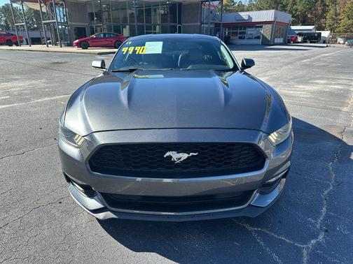 2017 Ford Mustang V6