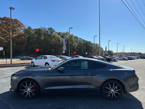 2017 Ford Mustang V6