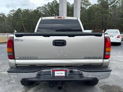 2002 Chevrolet Silverado 2500 LS H/D Crew Cab