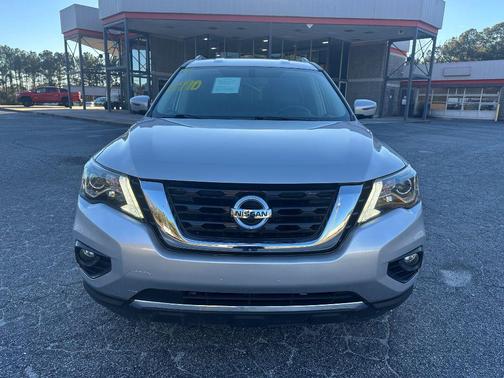 2019 Nissan Pathfinder SL