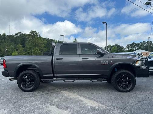 2018 RAM 2500 Tradesman Crew Cab 4x4 6'4' Box
