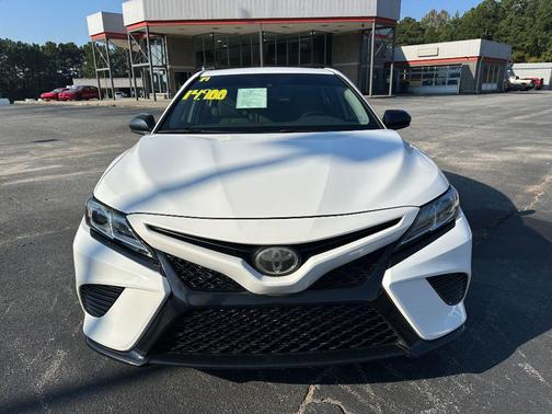 2019 Toyota Camry SE
