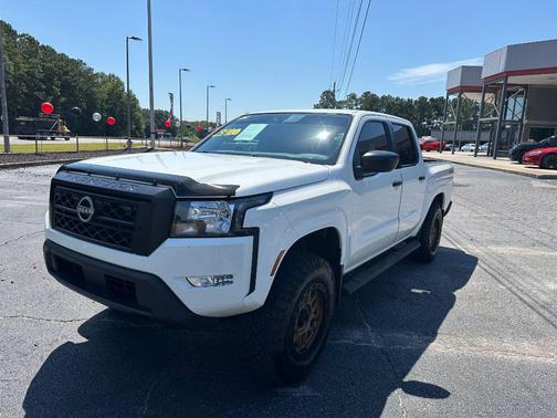 2022 Nissan Frontier S