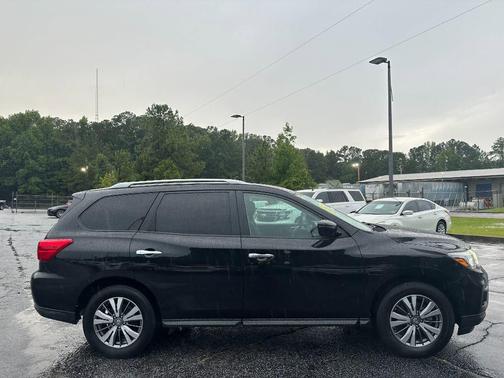 2020 Nissan Pathfinder SV 2WD