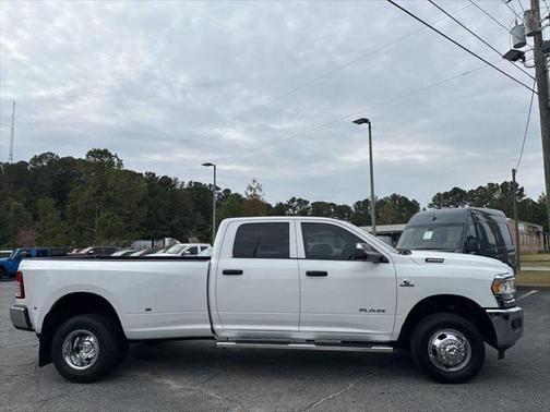 2019 RAM 3500 Tradesman Crew Cab 4x4 8' Box
