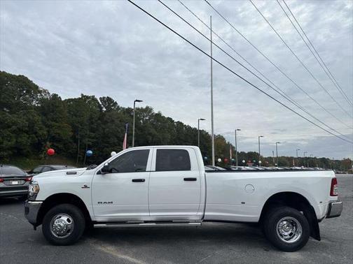 2019 RAM 3500 Tradesman Crew Cab 4x4 8' Box