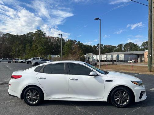 2020 Kia Optima LX