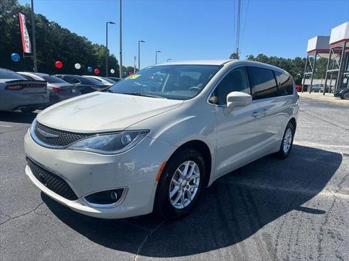 2020 Chrysler Pacifica Touring