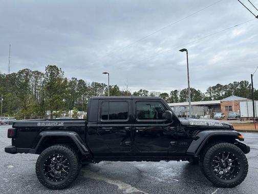 2023 Jeep Gladiator Sport S
