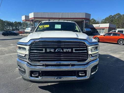2022 RAM 3500 Laramie Crew Cab 4x4 8' Box