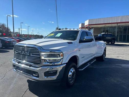 2022 RAM 3500 Laramie Crew Cab 4x4 8' Box
