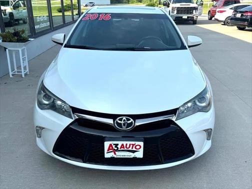 2016 Toyota Camry XSE