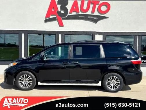 2019 Toyota Sienna XLE