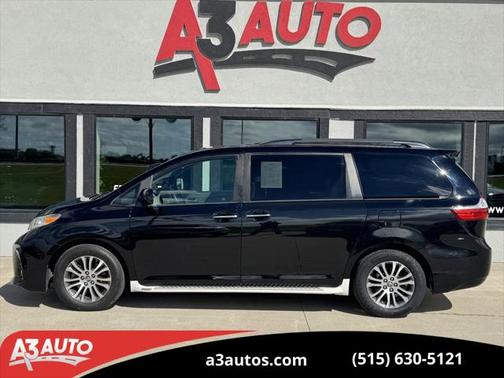 2019 Toyota Sienna XLE