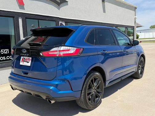 Atlas Blue Metallic 2021 Ford Edge SEL