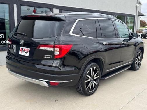 2019 Honda Pilot Touring 8-Passenger