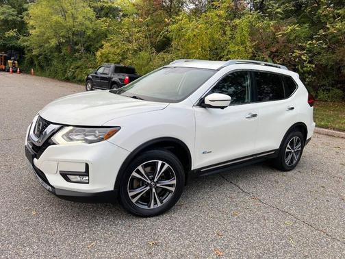 2017 Nissan Rogue Hybrid SL