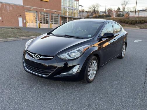 2014 Hyundai ELANTRA SE