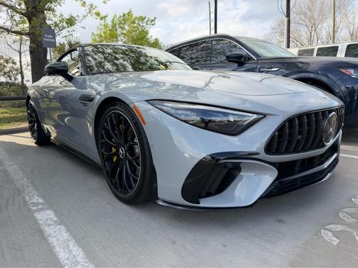 2025 Mercedes-Benz AMG SL 63 Base