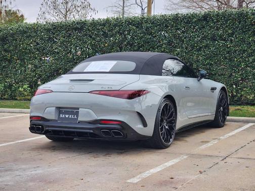 2025 Mercedes-Benz AMG SL 63 Base