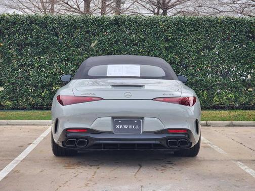 2025 Mercedes-Benz AMG SL 63 Base