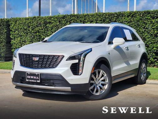 Crystal White Tri-Coat 2019 Cadillac XT4 Premium Luxury