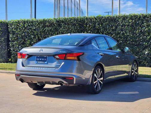 2020 Nissan Altima 2.0 Platinum