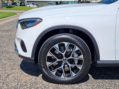 Polar White 2025 Mercedes-Benz GLC 350e Base 4MATIC