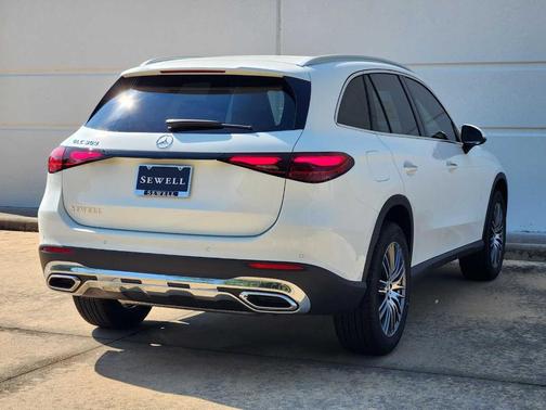 2026 Mercedes-Benz GLC 300 Base