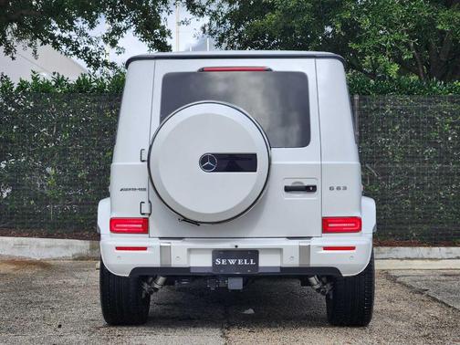 Moonlight White 2026 Mercedes-Benz AMG G 63 Base