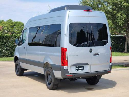 2025 Mercedes-Benz Sprinter 2500 144 WB Standard Roof Passenger