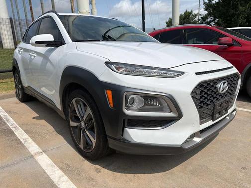 Chalk White 2018 Hyundai KONA Limited