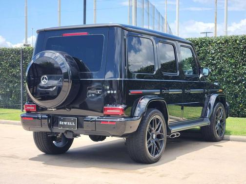 Obsidian Black Metallic 2024 Mercedes-Benz AMG G 63 4MATIC