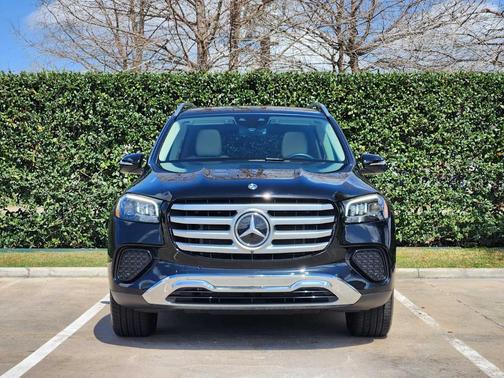 2026 Mercedes-Benz GLS 450 4MATIC