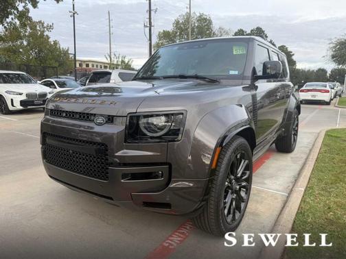 2025 Land Rover Defender OCTA