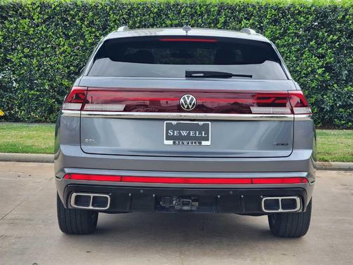Platinum Gray Metallic 2024 Volkswagen Atlas Cross Sport 2.0T SEL Premium R-Line