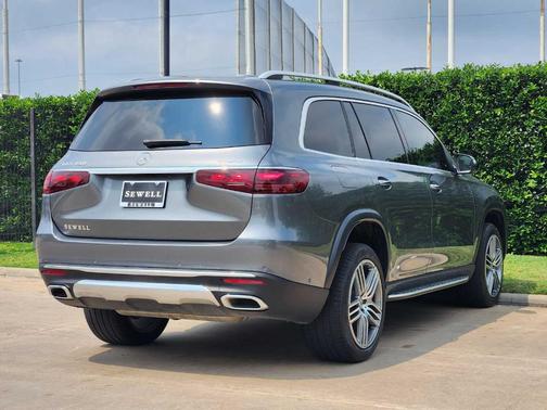 Gray Metallic 2026 Mercedes-Benz GLS 450 4MATIC