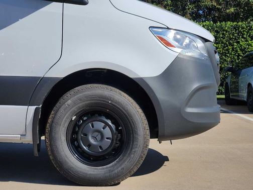 2025 Mercedes-Benz Sprinter 2500 