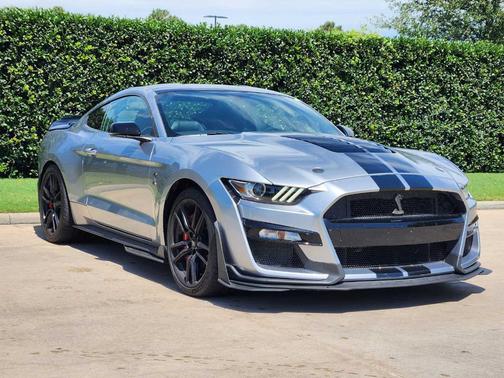 2020 Ford Shelby GT500 Base