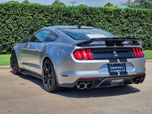 2020 Ford Shelby GT500 Base