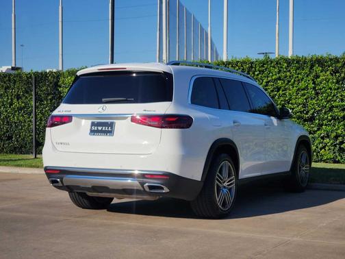 2025 Mercedes-Benz GLS 450 4MATIC