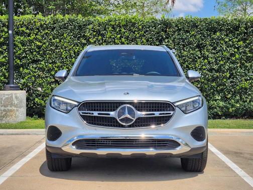 2026 Mercedes-Benz GLC 300 Base