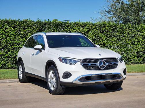 2025 Mercedes-Benz GLC 300 Base
