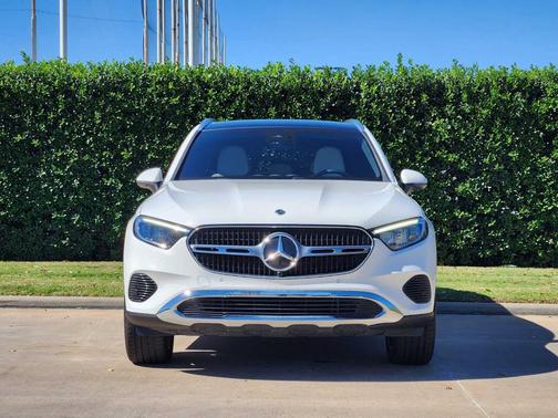 2025 Mercedes-Benz GLC 300 Base