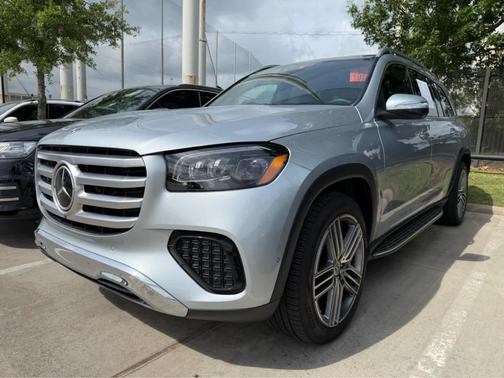 Cirrus Silver Metallic 2026 Mercedes-Benz GLS 450 4MATIC
