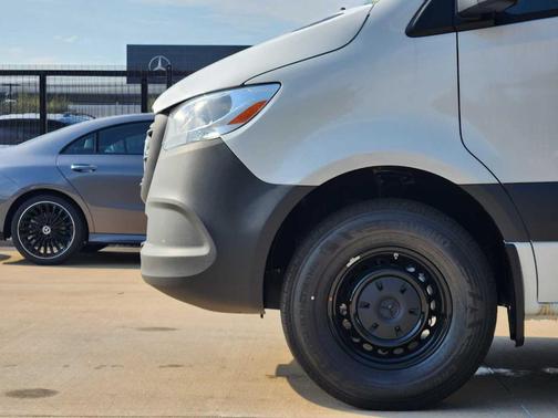 2025 Mercedes-Benz Sprinter 2500 