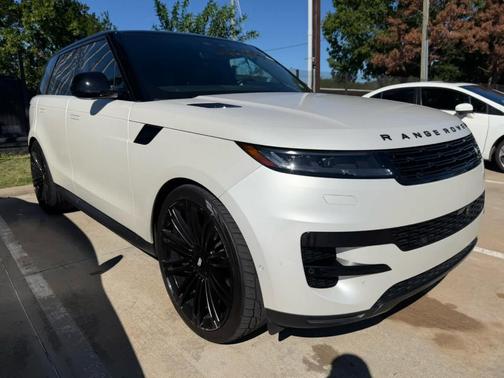 2024 Land Rover Range Rover Sport SE