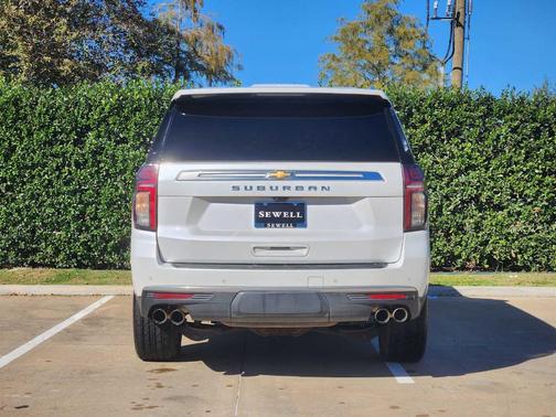 2021 Chevrolet Suburban High Country